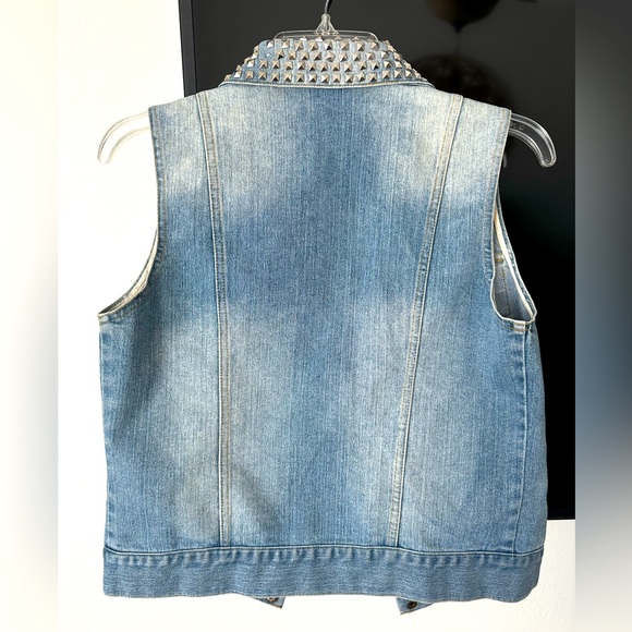 Studded Sleeveless Denim Vest - Picture 2 of 4